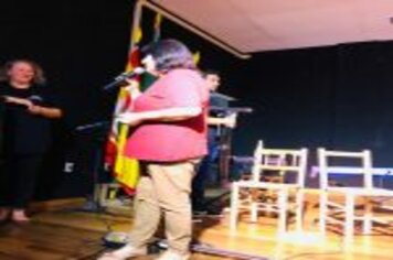 Foto - RECITAL DA ONG APRENDIZES EMOCIONA O PÚBLICO NA NOITE DE ONTEM