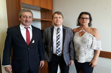 PREFEITO REFORÇA PEDIDOS A DEPUTADOS FEDERAIS