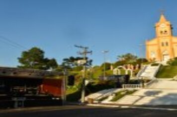 ACENDIMENTO DAS LUZES E SHOW MARCARAM A ABERTURA DO 25º NATAL NO MORRO