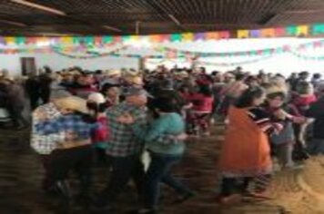 CRAS PROMOVE FESTA JUNINA
