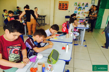 EMEF ORESTE DE BRITTO SCHEFFER REALIZA OFICINAS DE RECICLAGEM