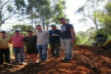Rede de água beneficia oito famílias