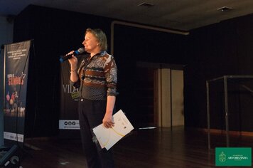 REDE DE ENSINO MUNICIPAL E ESTADUAL ASSISTIRAM A PEÇA TEATRAL “EXÉRCITO DOS SONHOS”