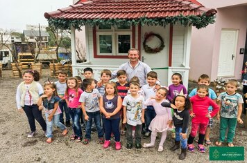 PREFEITO INAUGURA CASA DO PAPAI NOEL