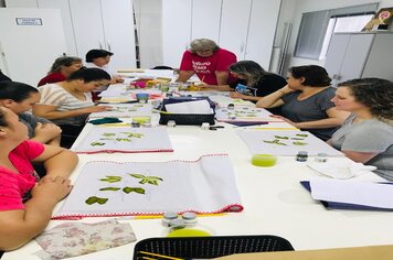 OFICINA DE PINTURA EM TECIDO ESTÁ COM INSCRIÇÕES ABERTAS