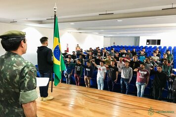 Mais de 50 jovens foram dispensados do Serviço Militar na última segunda-feira (31)