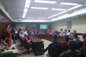 EXECUTIVO PARTICIPA DE FRENTE PARLAMENTAR EM DEFESA DOS BOMBEIROS VOLUNTÁRIOS