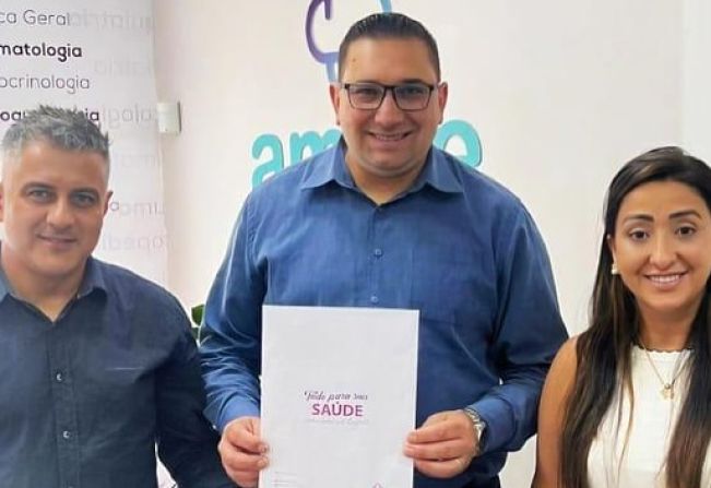 Visita foi realizada em hospitais e clínicas