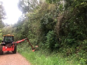 A ADMINISTRAÇÃO MUNICIPAL ATRAVÉS DA SECRETARIA DE OBRAS SEGUE COM RECUPERAÇÃO E MELHORIAS NAS ESTRADAS DO INTERIOR