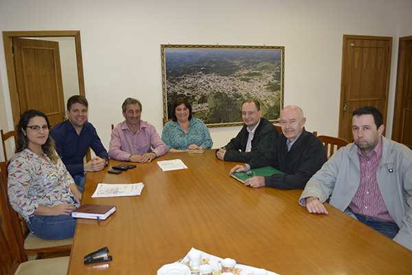 Prefeito Rogerio faz acordo vantajoso com Família Medeiros
