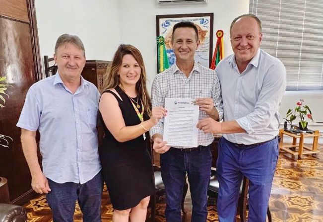 Prefeito viaja para Porto Alegre