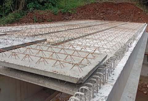 Construção de ponte segue em andamento