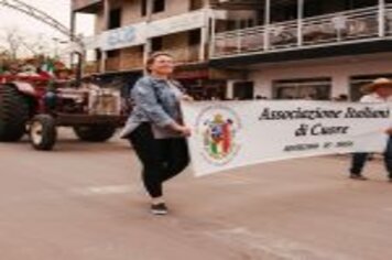 Foto - DESFILE CIVICO CULTURAL FICOU NA HISTÓRIA DOS 60 ANOS DO MUNICÍPIO