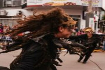 Foto - DESFILE CIVICO CULTURAL FICOU NA HISTÓRIA DOS 60 ANOS DO MUNICÍPIO