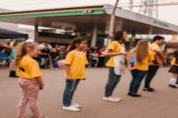 Foto - DESFILE CIVICO CULTURAL FICOU NA HISTÓRIA DOS 60 ANOS DO MUNICÍPIO