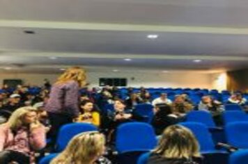 Foto - PALESTRA PARA OS FUNCIONÁRIOS PÚBLICOS MUNICIPAIS FOI REALIZADA NA NOITE DE ONTEM