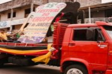 Foto - DESFILE CIVICO CULTURAL FICOU NA HISTÓRIA DOS 60 ANOS DO MUNICÍPIO