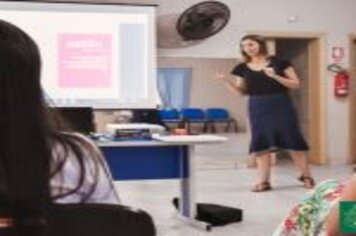 SHEILA GUERRA MINISTRA OFICINA DE ESTILO E PASSARELA PARA AS CANDIDAS A SOBERANA