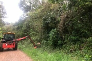 A ADMINISTRAÇÃO MUNICIPAL ATRAVÉS DA SECRETARIA DE OBRAS SEGUE COM RECUPERAÇÃO E MELHORIAS NAS ESTRADAS DO INTERIOR
