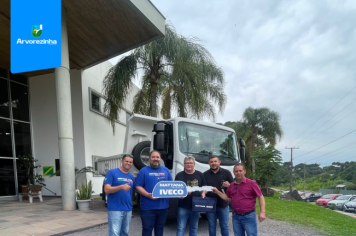 Aquisição de um caminhão caçamba 4x2 zero km.