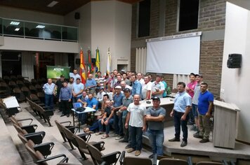 REUNIAO DE ENCERRAMENTO DO ANO DO CONSELHO MUNICIPAL DE DESENVOLVIMENTO RURAL ACONTECEU NA NOITE DE ONTEM