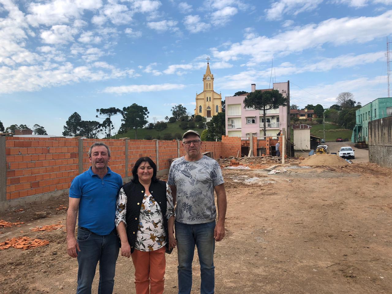 OBRAS DA ACADEMIA AO AR LIVRE JÁ INICIARAM
